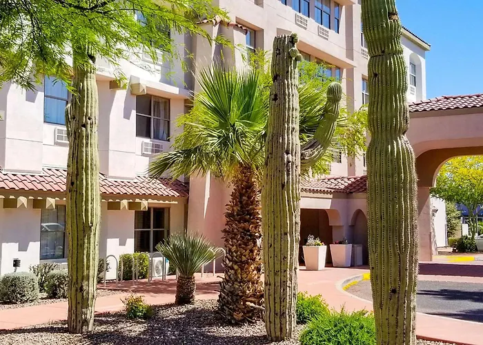 Hotel Comfort & Phoenix Sky Harbor Airport Tempe