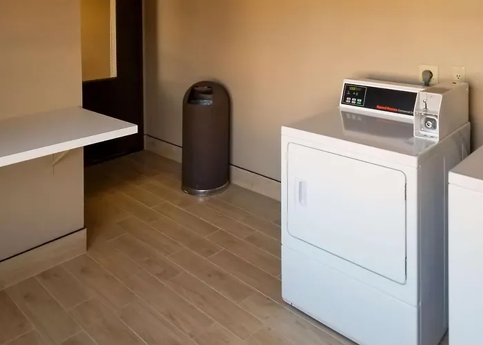 Comfort & Phoenix Sky Harbor Airport 3* Tempe