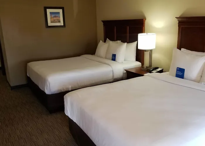 Hotel Comfort & Phoenix Sky Harbor Airport 3*